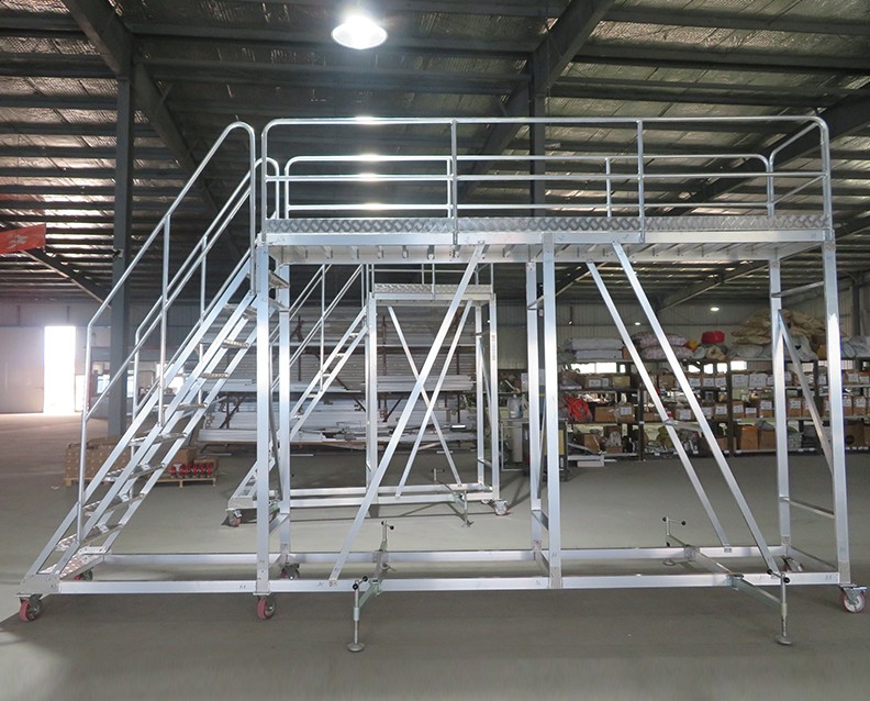 移動(dòng)鋁合金倉儲(chǔ)登高平臺(tái)梯